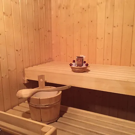 Centrale Готель