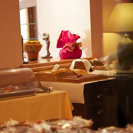 Centrale Готель