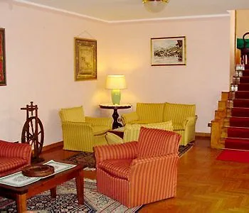 فندق Centrale
